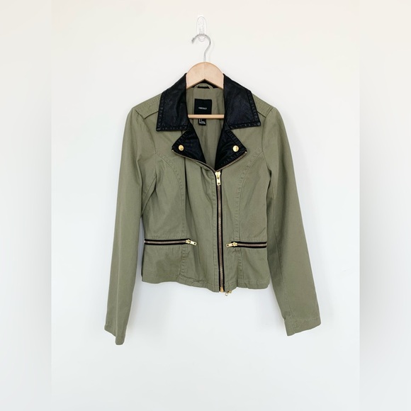 Forever 21 Faux Leather Moto Jacket Olive Green and Black Size Small - Picture 2 of 3